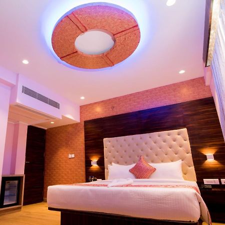Npg Hotel Yelahanka Bagian luar foto