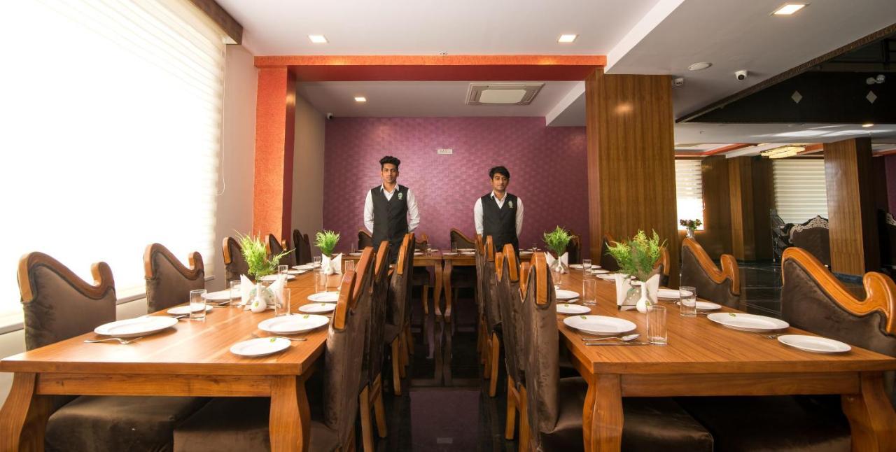Npg Hotel Yelahanka Bagian luar foto